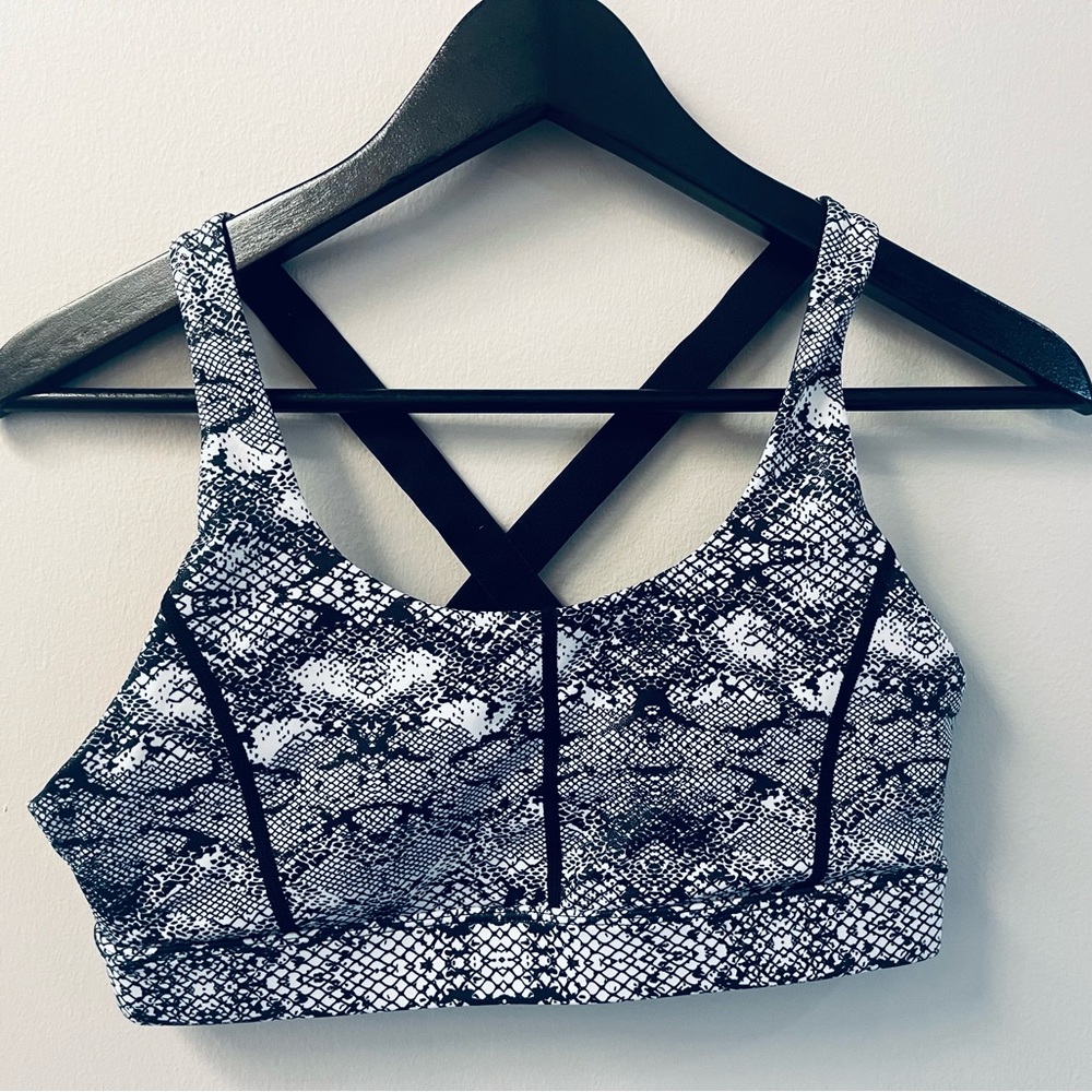 ZYIA Cobra Metallic LNT Adjustable Size M Bra